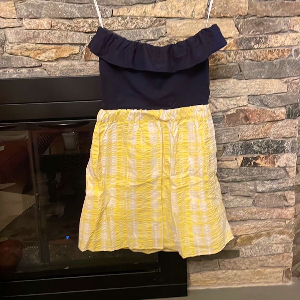 Molly Pulitzer size 2 navy blue and yellow